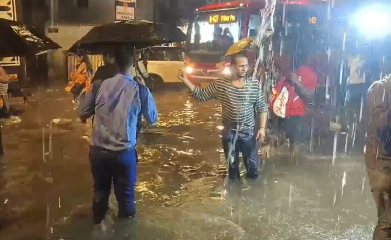 Heavy Rain In Mumbai, Commuters Stranded; Schools, Colleges Shut Tomorrow