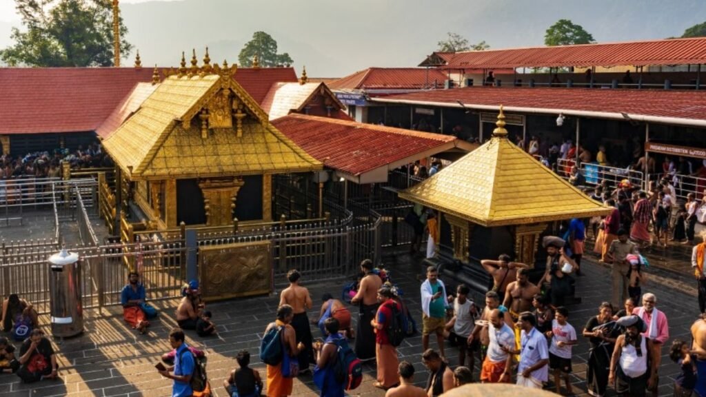 केरल: सबरीमाला के अयप्पा मंदिर से श्रद्धालु ने कूदकर दी जान, जांच जारी