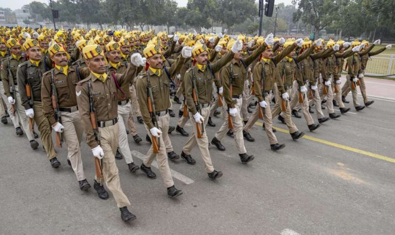 गणतंत्र दिवस 2025 परेड, बीटिंग रिट्रीट: टिकटों की बिक्री कल से शुरू होगी, समय, स्थान, टिकट का किराया देखें