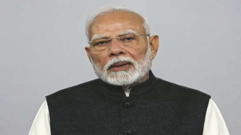 नया साल 2025: पीएम मोदी ने लोगों को दी शुभकामनाएं, कहा 'अद्भुत स्वास्थ्य का आशीर्वाद दें'