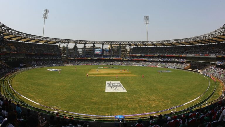 IND VS ENG 5TH T20I पिच रिपोर्ट: Wankhede Stadium, Mumbai में सरफेस फाइनल मैच के लिए कैसे खेलेंगे?