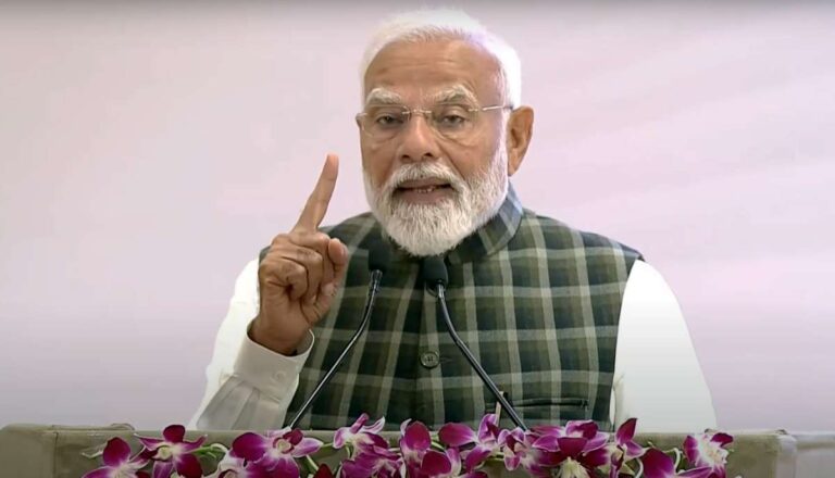 पीएम मोदी ने राष्ट्र के लिए रहने के लिए मेरे जैसे लाखों लोगों को देश के लिए प्रेरित करने वाले लाखों लोगों के लिए राष्ट्र प्रेरितों ने कहा।