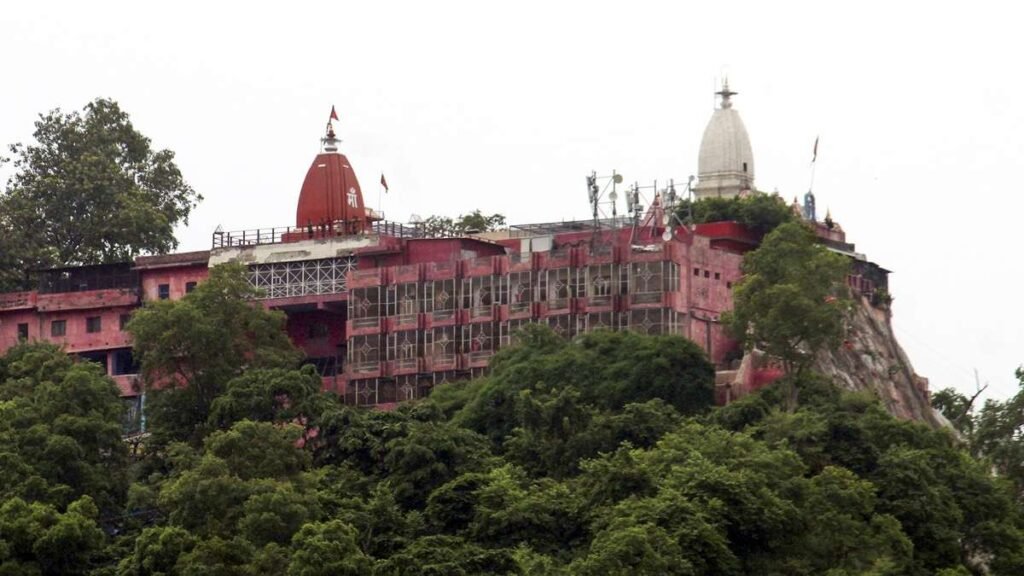 मनसा देवी मंदिर स्टैम्पेड ट्रिगर ओवरहाल: वन-वे ट्रैफ़िक, एंट्री लिमिट्स, और सेफ्टी ऑडिट्स प्लान्ड