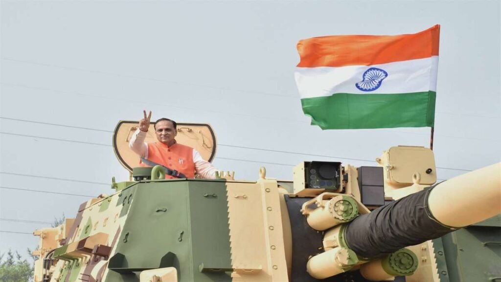 गुजरात के मूक नेता: कैसे विजय रूपनी के शांत दृष्टिकोण ने राजकोट से गांधीनगर तक एक विरासत को आकार दिया