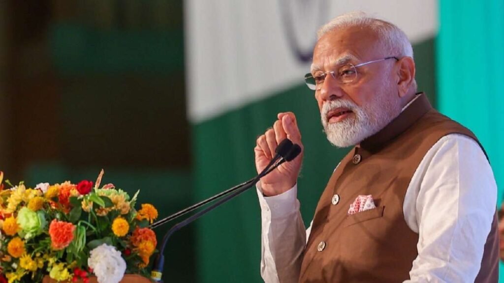 मानसून रोष के रूप में जल्द ही बाढ़ से टकराने वाले राज्यों की यात्रा करने के लिए पीएम मोदी कई क्षेत्रों को तोड़ते हैं: स्रोत