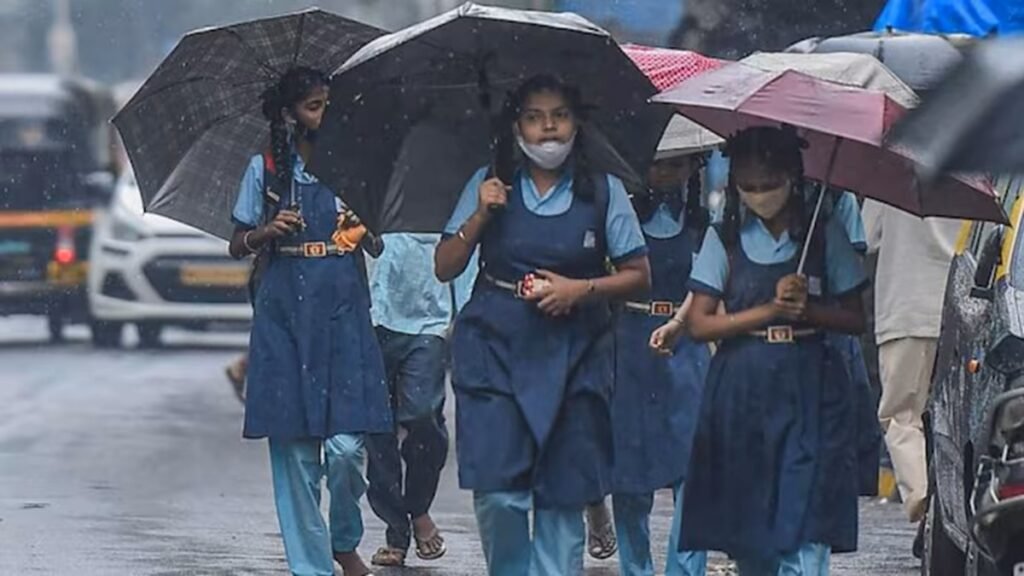 स्कूल की छुट्टी: कई राज्यों में स्कूल बंद, लगातार बारिश के बीच शहर | पूरी सूची यहां देखें